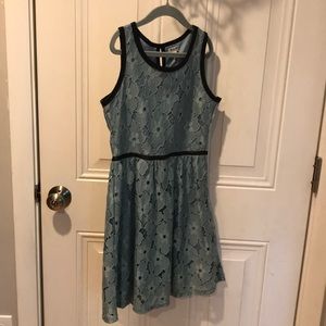 Girls dress